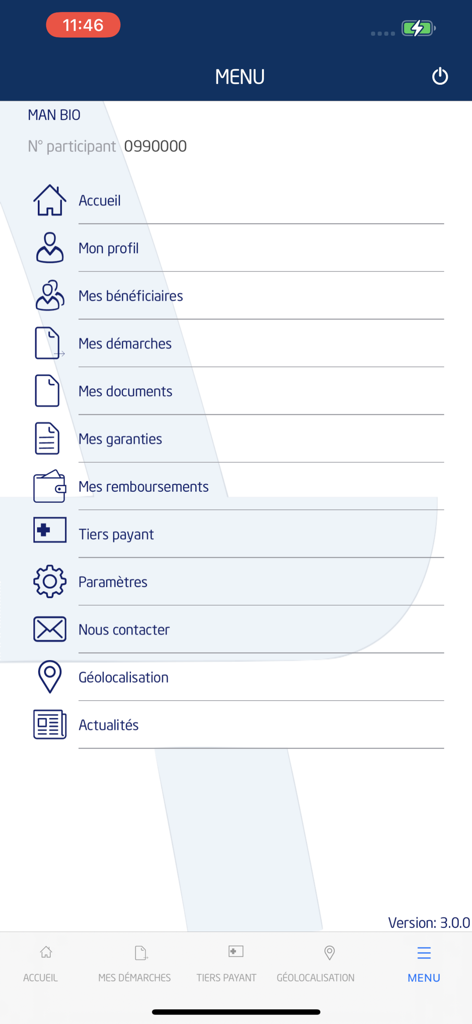 Le menu de navigation principal de l'application mobile MyIPECA présentant les options de gestion des soins de santé.