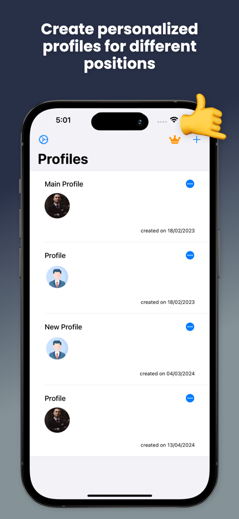 Interfaccia dell'app CV Semplice che mostra un elenco di profili utente personalizzati per diverse posizioni lavorative