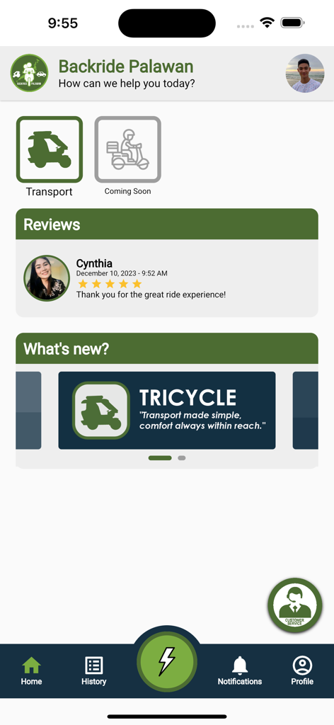 Pantalla de inicio de la aplicación móvil Backride Pinas que muestra opciones de transporte en triciclo y reseñas de usuarios