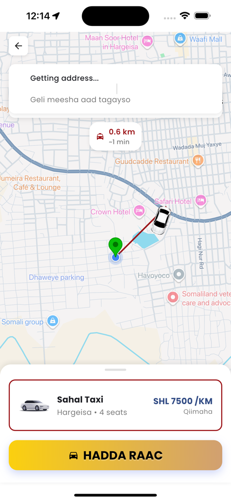 Tela do aplicativo móvel Sahal Transport mostrando um mapa de solicitação de corrida com opções de táxi e preços.