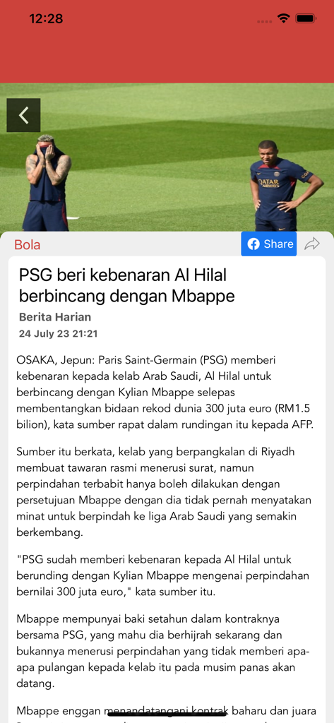 Sports news article in Bahasa Melayu about football player Kylian Mbappe on the Berita Harian Mobile app.