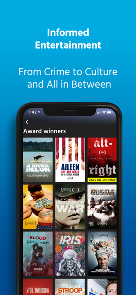 iwonder: watch documentaries - iwonder 앱 인터페이스에서 수상 경력에 빛나는 다큐멘터리 영화를 보여주는 스마트폰.