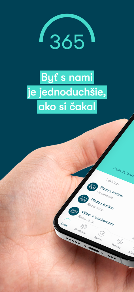 Una persona sosteniendo un smartphone que muestra la interfaz de la aplicación 365.bank con historial de transacciones y marca