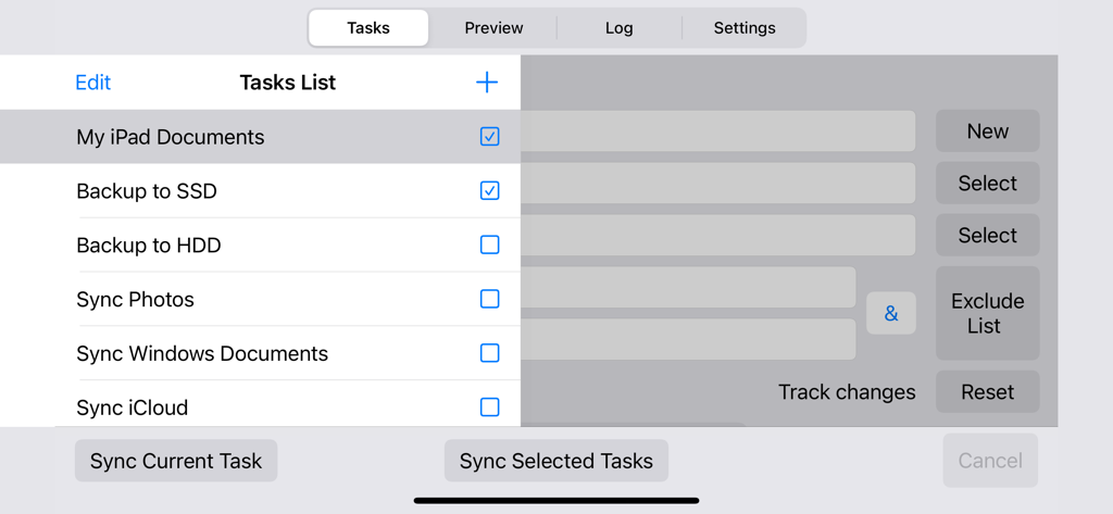 Interfaz de la aplicación Sync Folders mostrando una lista de tareas de sincronización y copia de seguridad en un iPad.