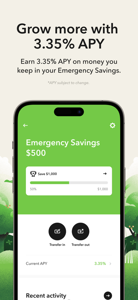 Acorns: Invest For Your Future - Acorns 모바일 앱 인터페이스에 비상 저축 계좌 잔액 및 APY 비율 표시