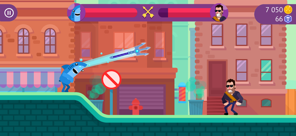 Un personaje tiburón dispara un tridente azul brillante a un oponente en un entorno urbano en Bowmasters.