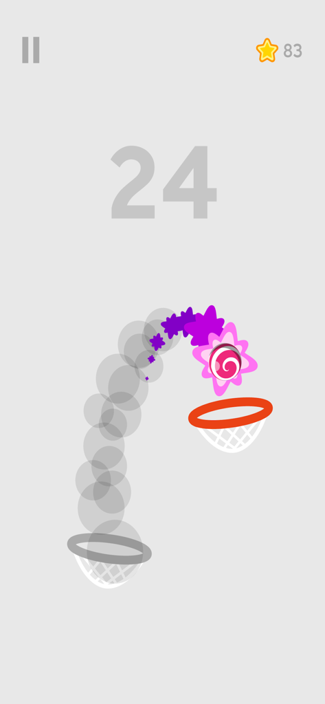 Uma bola de basquete rosa com espiral e um rastro de estrela roxa sendo arremessada em uma cesta no jogo móvel Dunk Shot.
