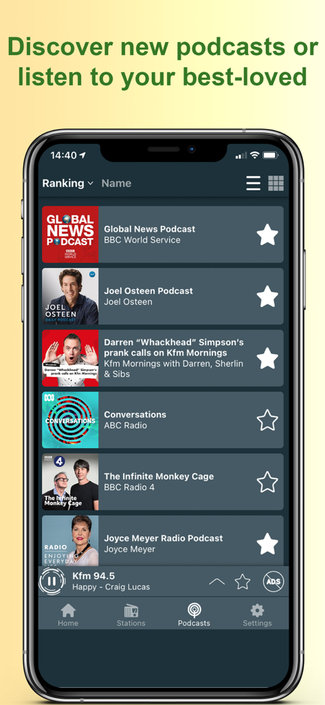Radio South Africa - FM | AM - Una interfaz móvil de Radio Sudáfrica que muestra una lista de podcasts populares, incluyendo Global News y Kfm Mornings.