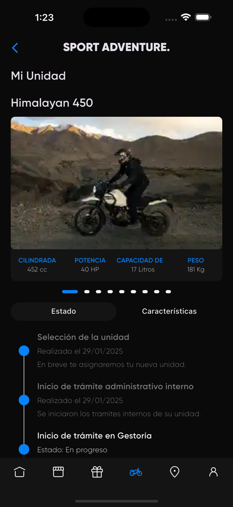 Sport Adventure - Interface de l'application mobile montrant les spécifications techniques et le suivi du statut de livraison d'une moto Himalayan 450.