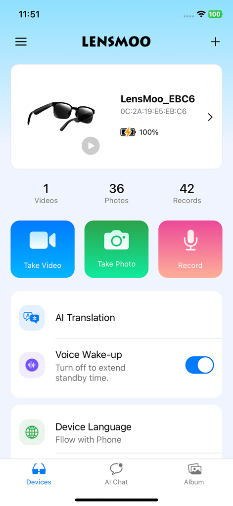 LensMoo - Interfaz de la aplicación LensMoo que muestra gafas inteligentes conectadas con el estado de la batería y botones rápidos para video, foto y grabación de voz
