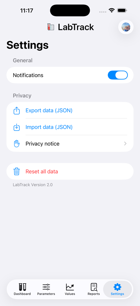 LabTrackGo - LabTrackGo app settings screen showing data export import and privacy options