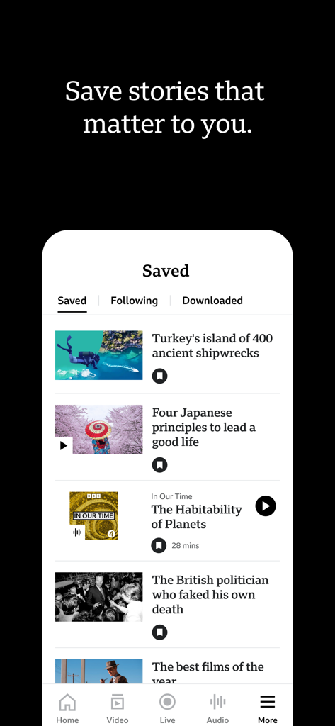 BBCアプリのインターフェース。保存されたニュース記事とポッドキャストのリストを示しています。