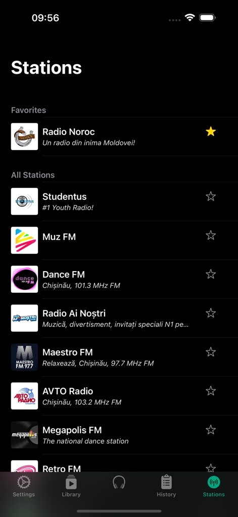 Una captura de pantalla de la aplicación Radio MD que muestra una lista de estaciones de radio moldavas como Radio Noroc y Studentus.