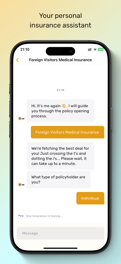 One Insurance Cyprus - Interfaz de chat de la aplicación One Insurance Cyprus mostrando un asistente virtual guiando a un usuario a través de opciones de seguro médico.
