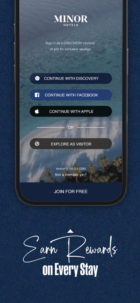 マイナーホテルズのモバイルアプリのログイン画面、ソーシャルサインインオプションとDISCOVERYロイヤルティメンバーアクセス付き