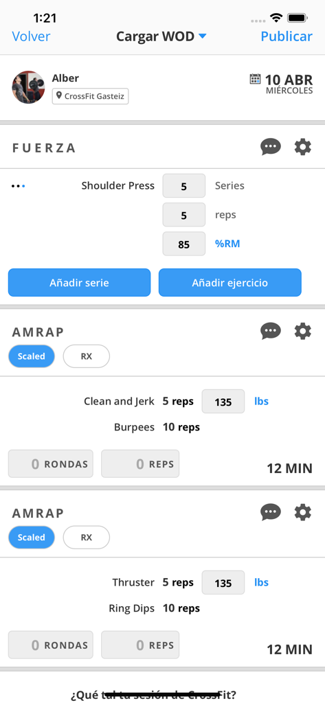 AimHarder mobile app interface for logging CrossFit WOD and strength training results