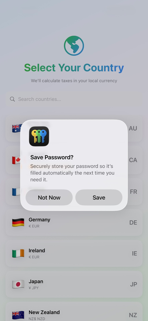 PaySense - Écran d'accueil de l'application PaySense montrant la sélection du pays et une invite de sauvegarde de mot de passe iOS.
