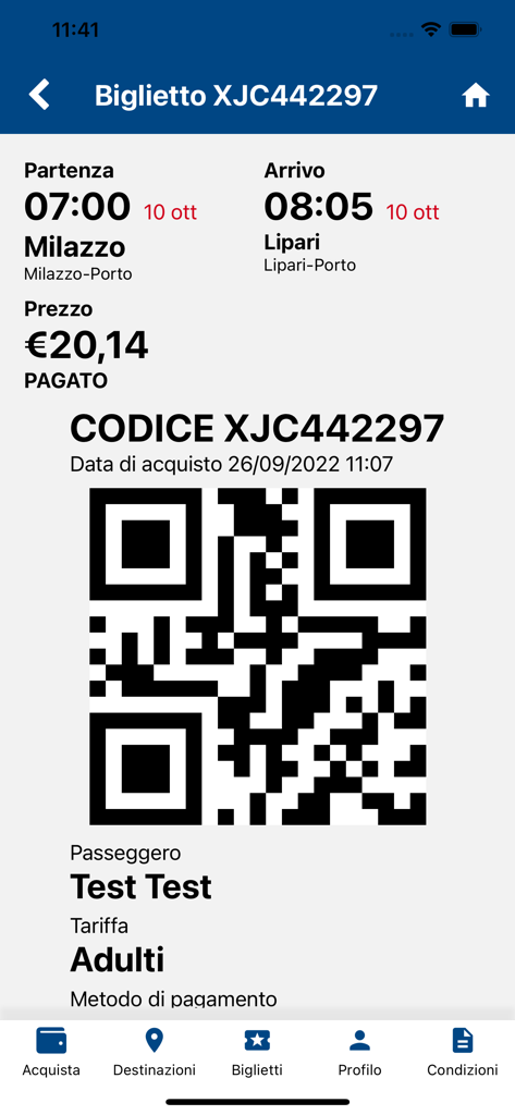 Un billete de ferry digital en la aplicación Liberty Lines que muestra un código QR y detalles del viaje de Milazzo a Lipari