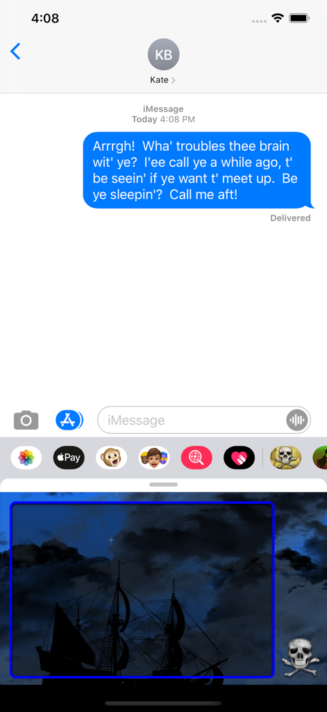 Speakin Pirate - A screenshot of an iMessage chat featuring text translated into pirate slang by the Speakin Pirate app