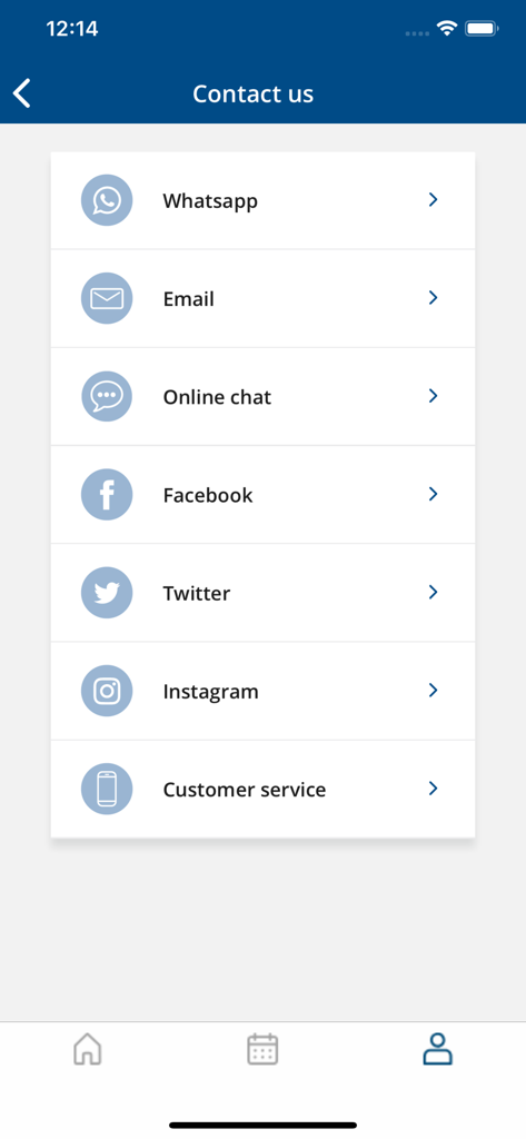 Contact us screen in the Fiesta Americana Travelty app featuring support options via WhatsApp, email, online chat, and social media