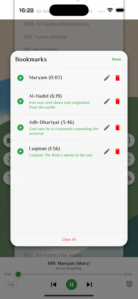 Eine Liste von Lesezeichen für Koranverse mit personalisierten Notizen in der App.