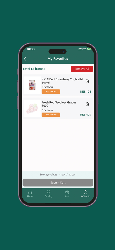 Tela Meus Favoritos no aplicativo Naivas Online mostrando itens de supermercado salvos como iogurte e uvas com preços.