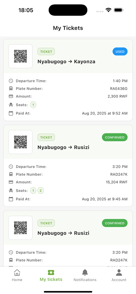 RITCO - A secção Os Meus Bilhetes da aplicação RITCO exibe uma lista de bilhetes de autocarro digitais com códigos QR.