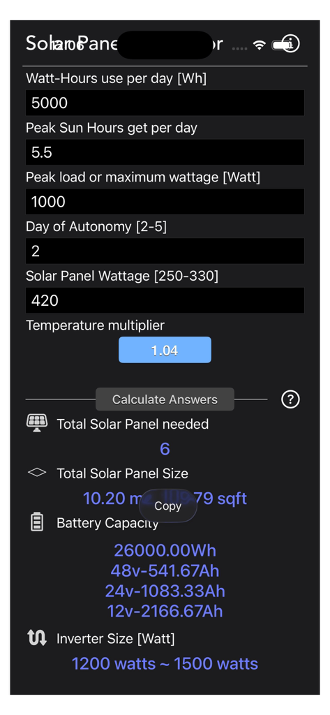Solar Panel Calculator Plus - Bildschirmfoto der Solarrechner Plus App, das Berechnungen für netzunabhängige Stromversorgungssysteme zeigt, einschließlich der Anzahl der Solarmodule, der Batteriespeicherkapazität und der Größe des Wechselrichters.