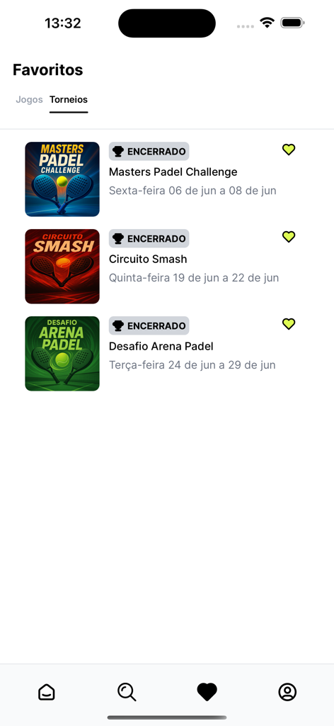 Placar.app - Interface de aplicativo móvel do Placar.app mostrando uma lista de torneios esportivos favoritos, incluindo Masters Padel Challenge e Circuito Smash com selos de status concluído.