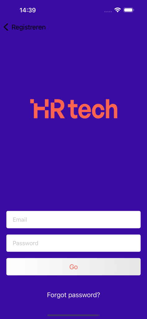 HRtechアプリのログイン画面。メールアドレスとパスワードの入力フィールドがあります。