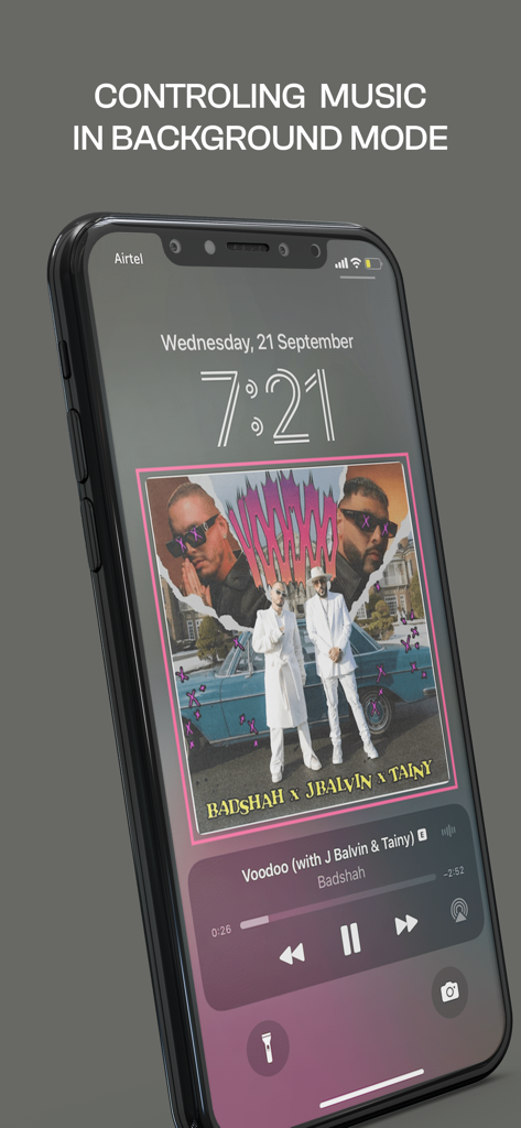 Music Player ‣ Video Streaming - Pantalla de bloqueo del iPhone mostrando los controles de reproducción de música en segundo plano para la aplicación del reproductor de música