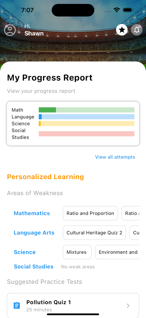 EduHub studySmart - Dashboard che mostra un rapporto sui progressi dello studente e raccomandazioni di apprendimento personalizzate nell'app EduHub studySmart.