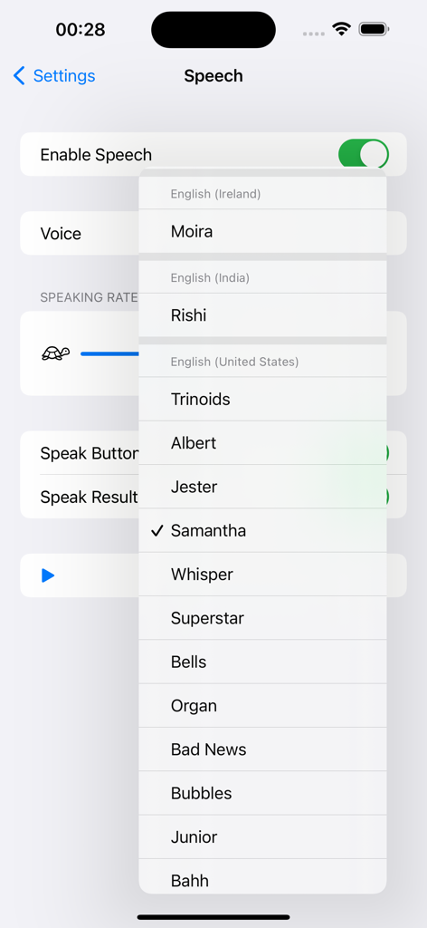 Configuración de voz en la aplicación Calculadora mostrando varias opciones de voz y controles de velocidad de habla