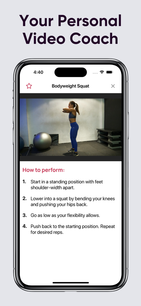 Big Butt & Leg Workout Planner - Pantalla de aplicación móvil que muestra un entrenador de video personal demostrando una sentadilla con peso corporal con instrucciones paso a paso.