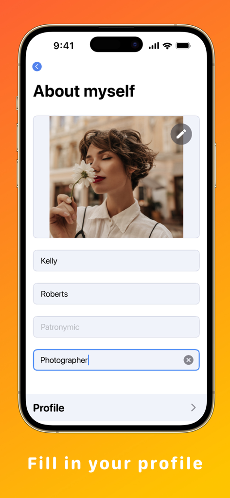 履歴書の個人情報および職務経歴を入力するためのモバイルアプリインターフェース