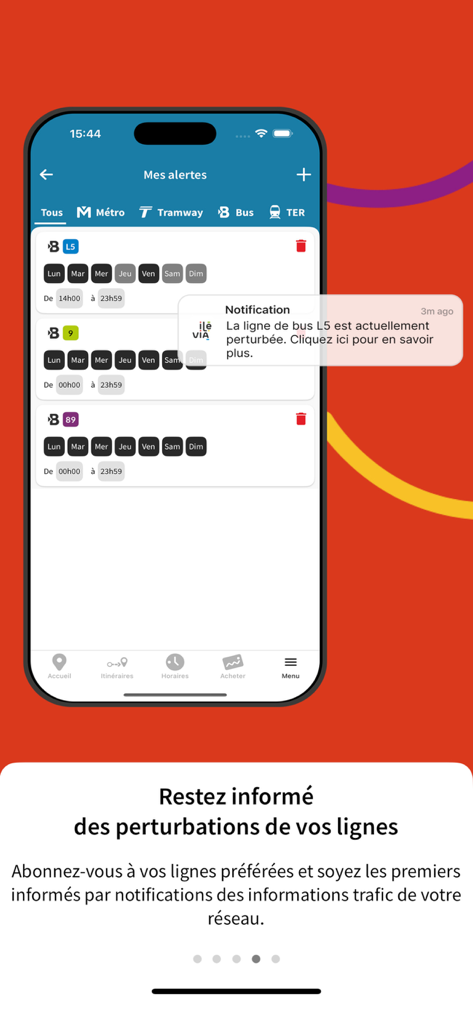 ilévia - Ilevia app interface showing public transport traffic alerts and a disruption notification