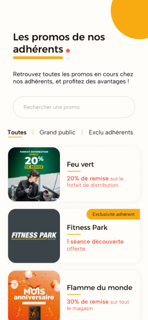 Ça M'Arche - Interface of the Ça M'Arche app showing a list of discount offers from local businesses in Tours.