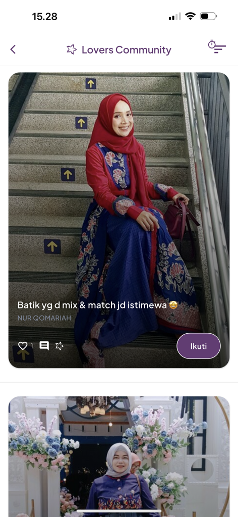 Tuneeca - User community feed in the Tuneeca app featuring modern batik modest fashion styles
