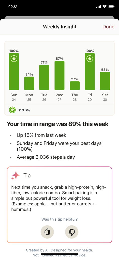 Stelo by Dexcom - Wöchentlicher Gesundheitsbericht in der Stelo App zeigt ein Balkendiagramm der Glukosezeit im Zielbereich und Ernährungstipps
