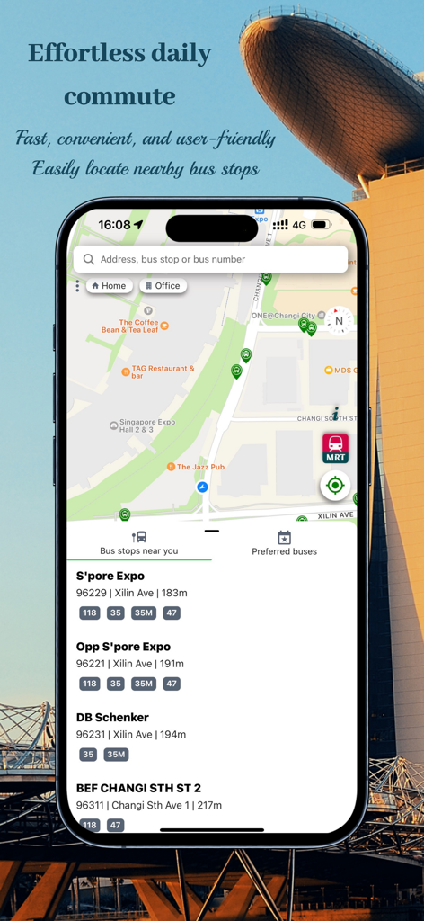 Interfaz de la aplicación Transport SG mostrando paradas de autobús cercanas y un mapa de navegación de Singapur