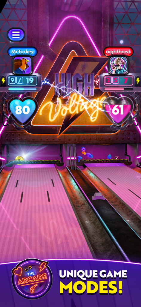 Bowling Fury: Ten Pin King - Una partida competitiva de bolos PvP en el modo de juego High Voltage con visuales de neón.