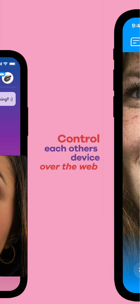 Satisfyer Connect - 2台のスマートフォン。Web経由で互いのデバイスを制御するテキストが表示されたビデオ通話インターフェースをピンクの背景に表示。