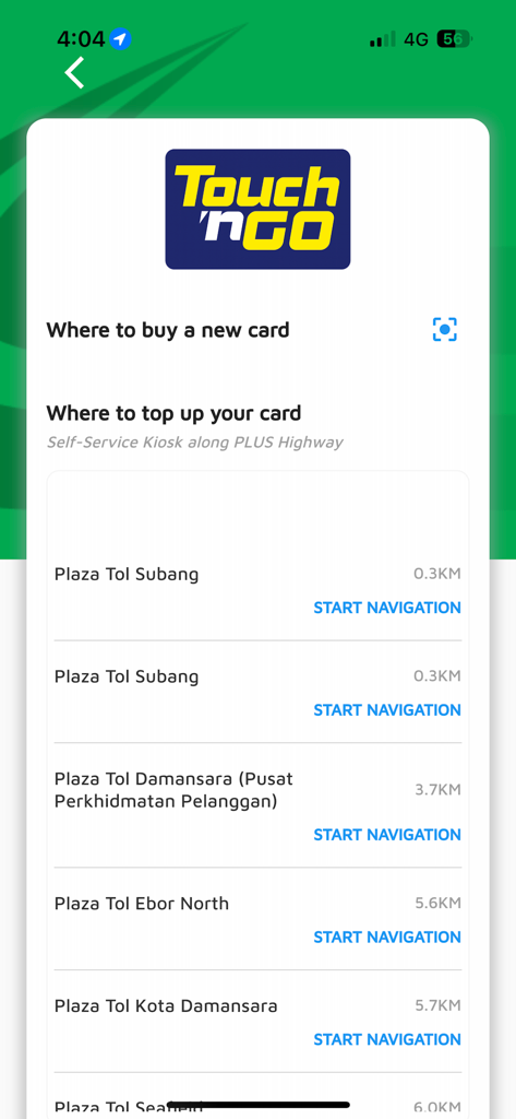 PLUS App (Official) - Una pantalla de la app PLUS que muestra ubicaciones para comprar y recargar tarjetas Touch n Go en varias plazas de peaje a lo largo de la autopista.