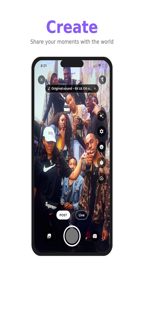 Schermata dell'app KObedi che mostra l'interfaccia della fotocamera per registrare e condividere momenti con gli amici.