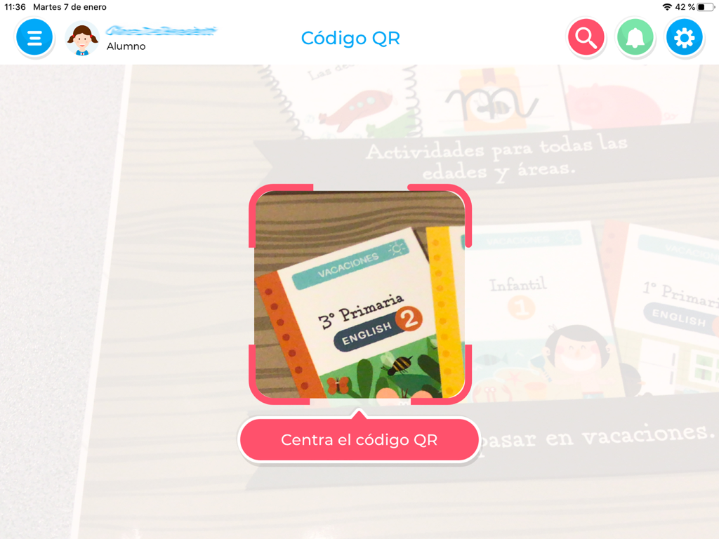 Interfaz de la aplicación Compartir 4 que muestra la función de escáner de código QR para acceder al contenido del libro de texto digital