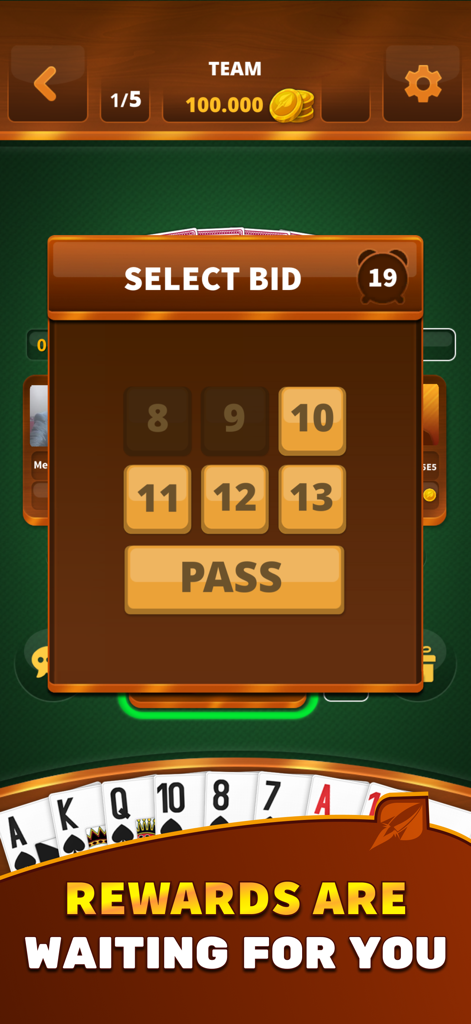 Bidding interface in the Batak Online HD Spades mobile game showing bid options and playing cards.