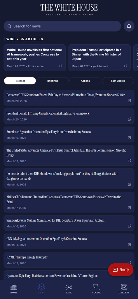 The White House - Sección del cable de noticias de la aplicación oficial La Casa Blanca que muestra comunicados de prensa y actualizaciones de políticas de la administración Trump.