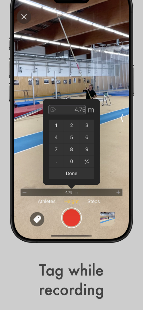 MoCa Video Analysis - Interfaz de la aplicación MoCa mostrando un teclado numérico para etiquetar un video deportivo con datos de altura durante la grabación.