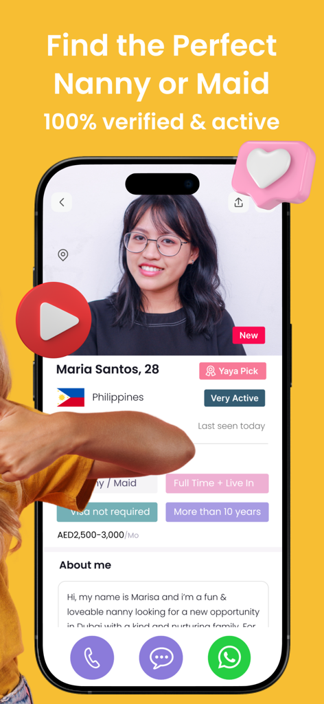 Yaya: Find a Nanny - Yayaモバイルアプリの認定ベビーシッターのプロフィール。専門的な経験と連絡ボタンが表示されています。