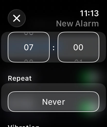 Interfaz para configurar una nueva alarma de vibración en Apple Watch a las 7 AM.